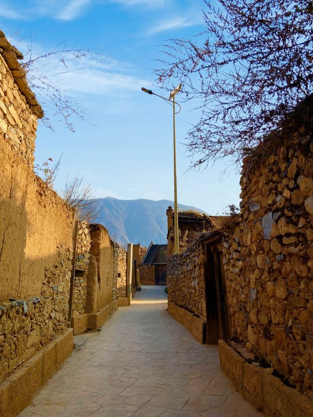 迄今為止發現的世界上最大、最古老的黃泥羌寨