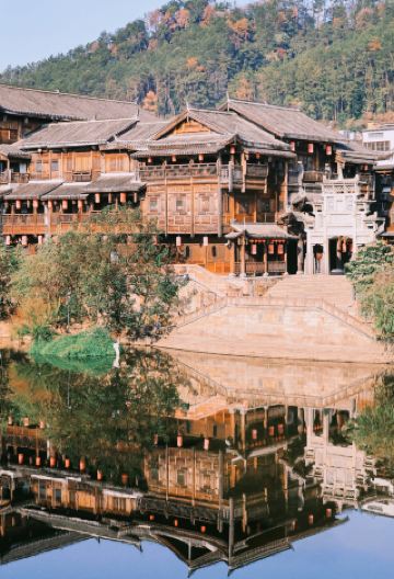 Скрытые тайны хакка в западной части провинции Фуцзянь: древний город Чантин, где вы можете неспешно совершить путешествие во времени и ощутить его теплоту и культурное наследие.