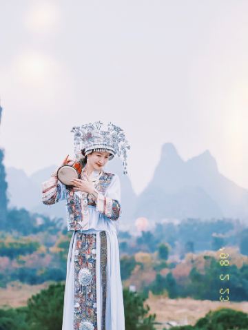 陽朔神仙住處！直接住進山水畫裡