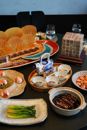 This Lunar New Year, bring your family to a grand feast in Dunhuang.