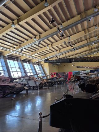 卓越したコレクションを誇るユニークな戦車博物館
