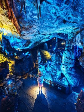 Summer adventure with kids in a fairyland, full of interactive NPCs in the cave