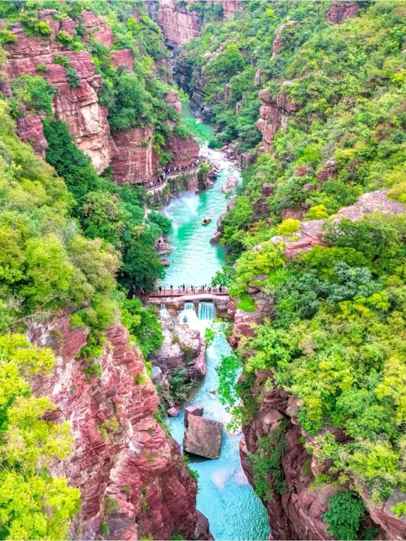 Wang Wei's line, "The bright moon shines through the pines, while clear springs flow over the stones," was practically written for this place.