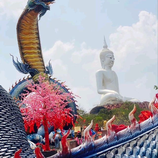 ที่สุดของแลนมาร์ค พญานาคใหญ่ยักษ์ ยกให้ที่นี้เลย