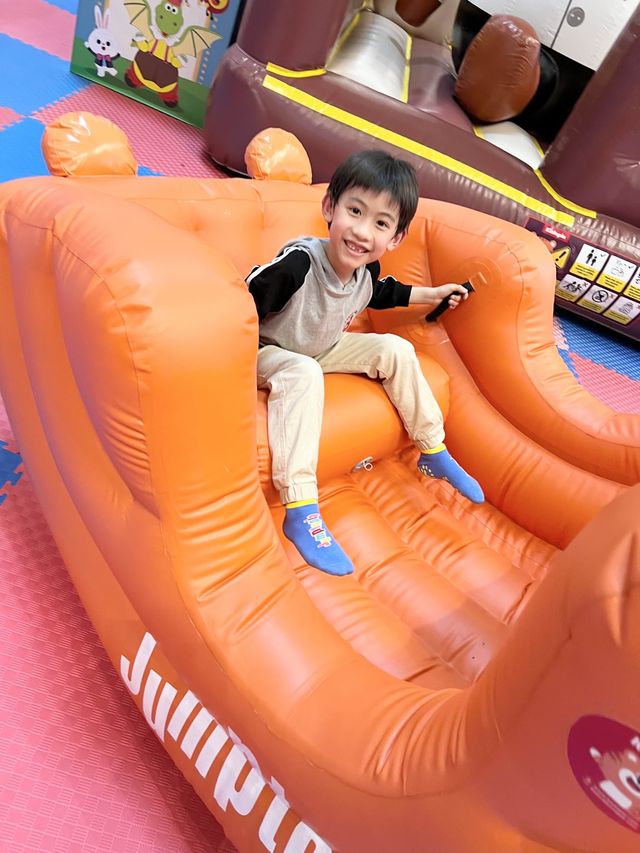 復活節親子好去處 Jumptopia Easter Carnival復活節彈跳嘉年華