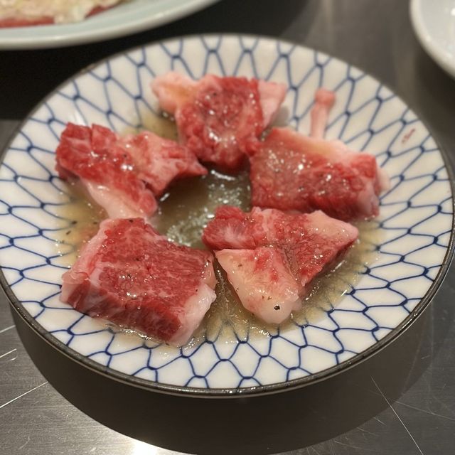 【大阪・難波】一人焼肉にもおすすめカジュアルな焼肉店「大衆焼肉にくさわ本店」