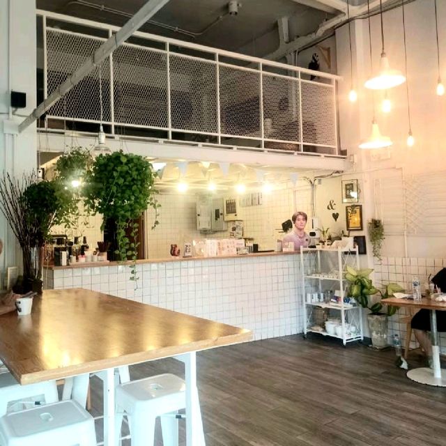 คาเฟ่น่านั่ง ย่านราชเทวี 