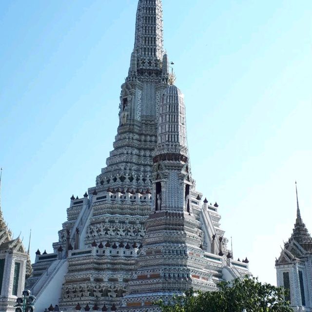 ชมพระปรางค์วัดอรุณฯ