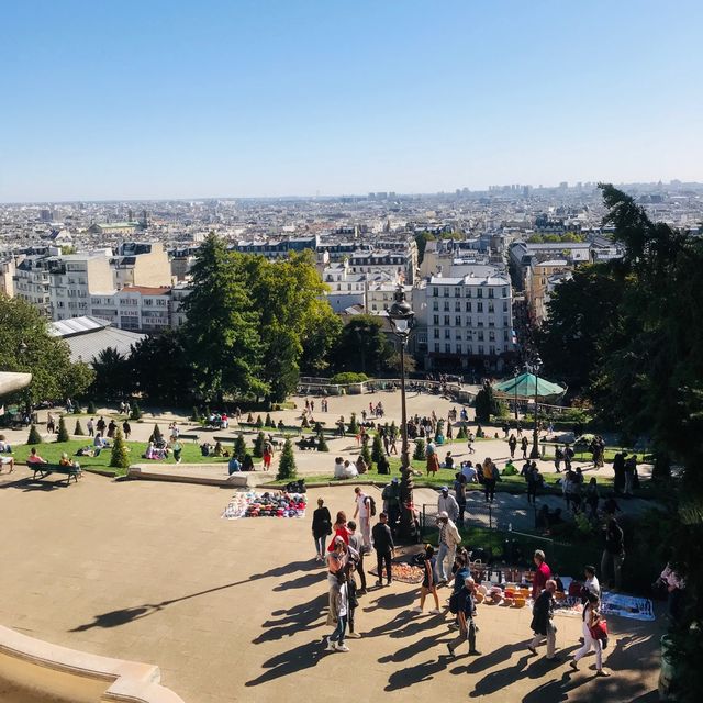 City walk to Montmartre In Paris ❤️