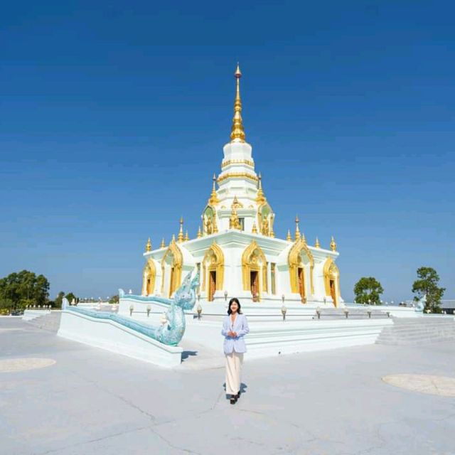 วัดแสนสุข บางแสน