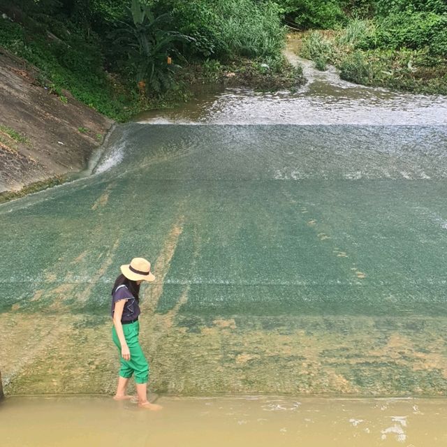 ฝายกั้นน้ำแห่งแรก ของประเทศไทยอยู่ใน ลับแล