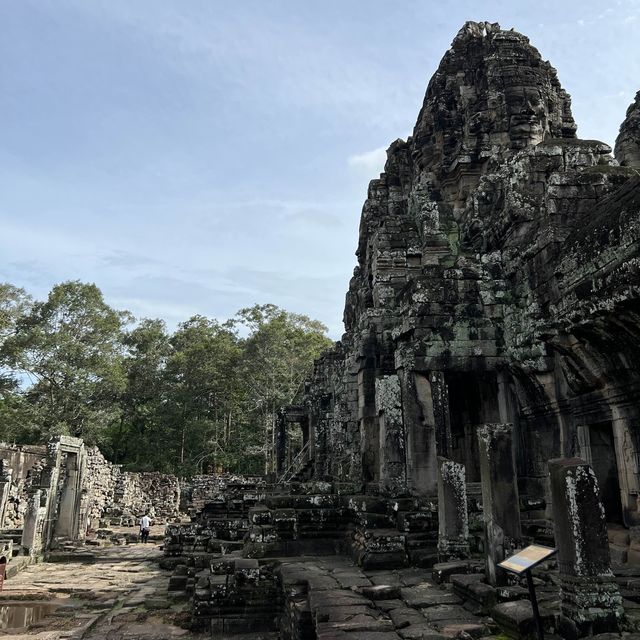 ปราสาทสุดอลัง ศูนย์กลางของนครธมที่ต้องไม่พลาด