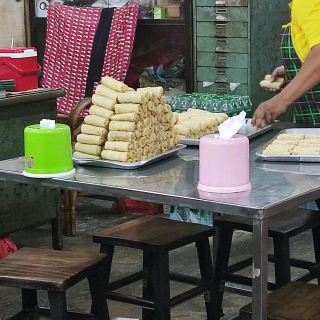 Chinese Restaurant in Hatyai Alley