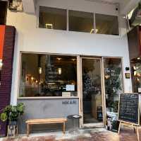【#莎拉荃灣搵食】日系風格Cafe ｜Pick Me Up甜品配上大鵬展翅Green Tea Latte