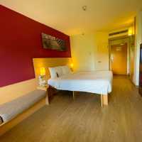 ibis Bangkok Riverside ริมแม่น้ำเจ้าพระยา