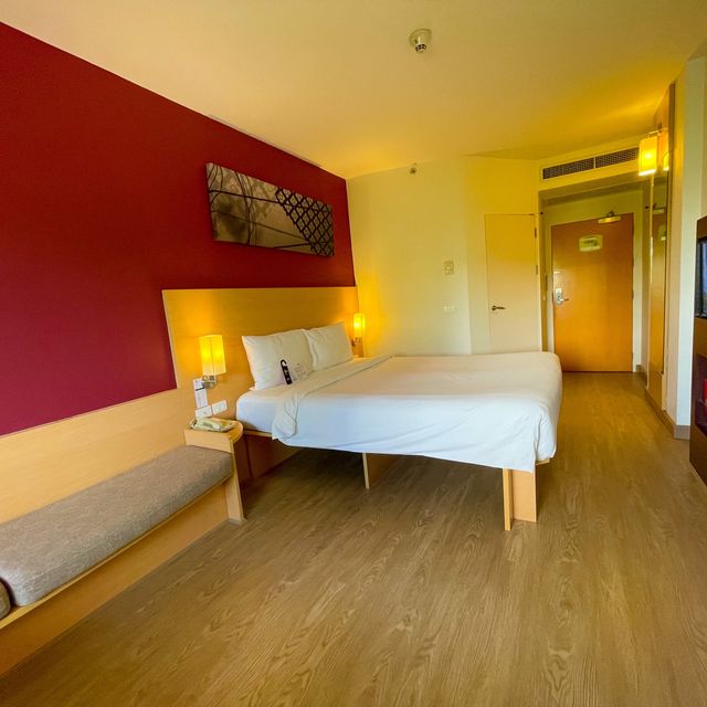 ibis Bangkok Riverside ริมแม่น้ำเจ้าพระยา