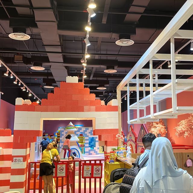 Toppen Johor Bahru - family fun with kids 