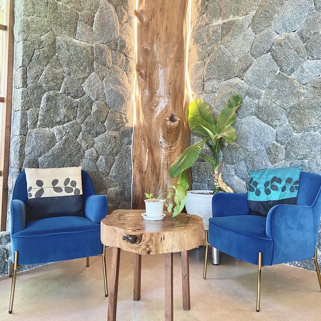 Made In Blue Cafe 