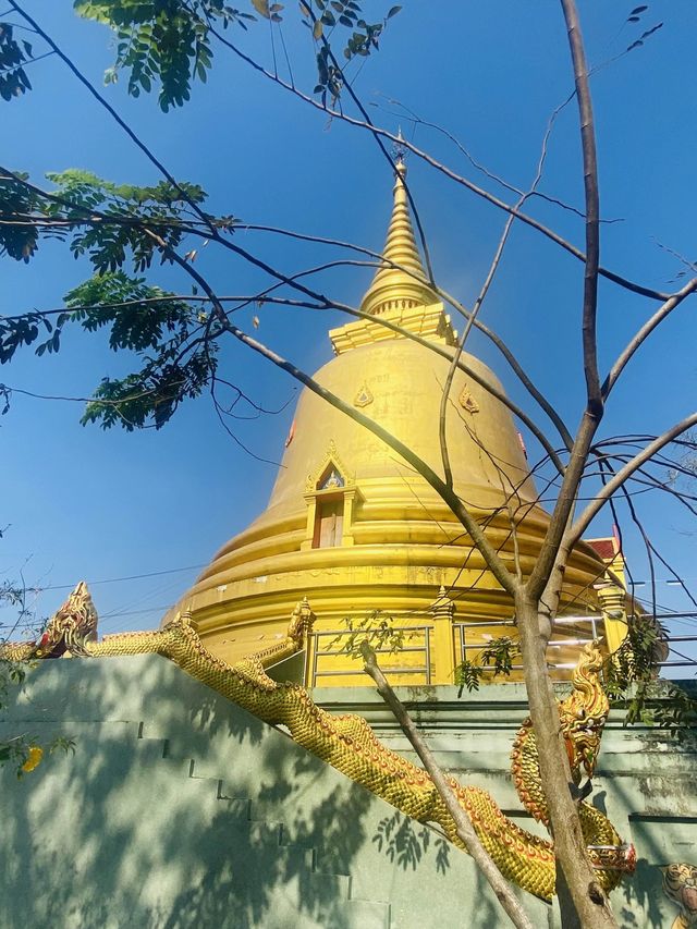 ทำบุญ ไหว้พระ | วัดศรีบูรพาราม ตราด