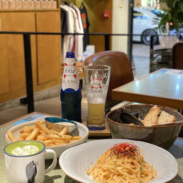 ☕️有酒飲嘅coffee shop🍻