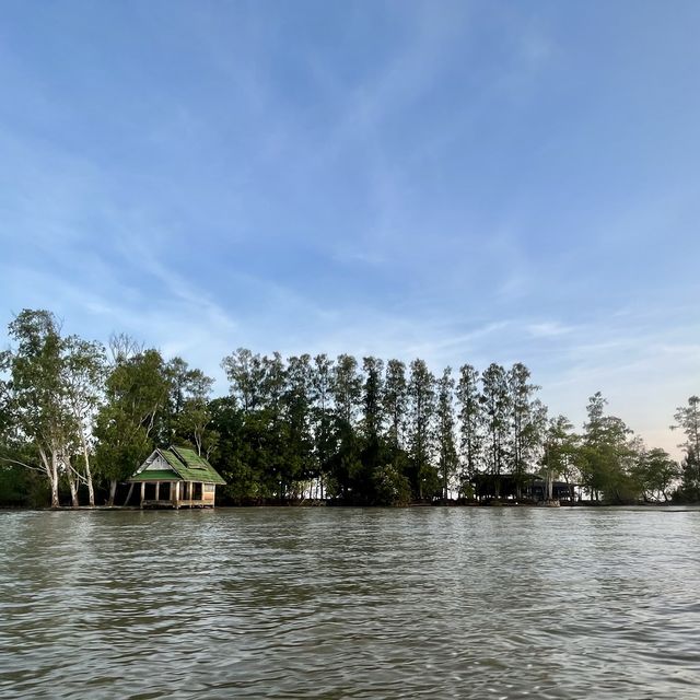 An eye-opening boat trip @ Thale Noi