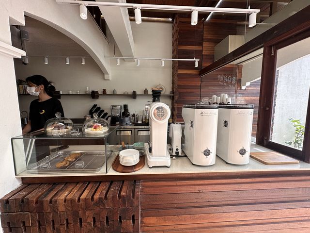 คาเฟ่น่ารักในอยุธยา- Sonny Coffee&Juice