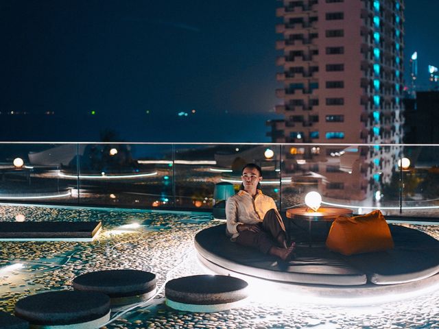 Over the Moon Sky Lounge ดินเนอร์ชิลๆบนดวงจันทร์ 