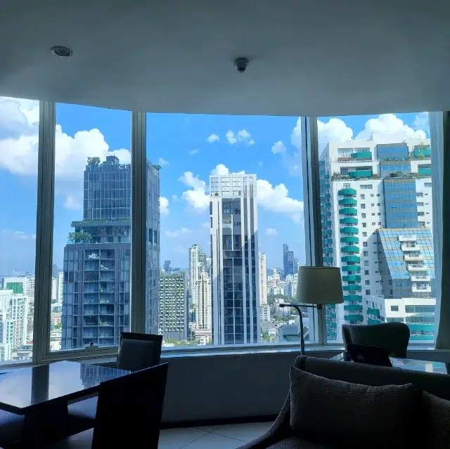 멋진 시티뷰를 감상 할수있는 , 방콕 시내 호텔 :그랑데 센터 포인트 터미널21 🏨