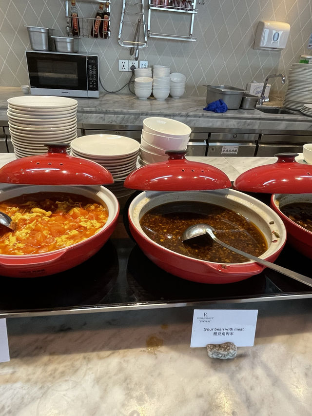 🌅深圳萬麗酒店【燃自助餐廳】享受57樓高空灣景，尊享豪華早餐！🥐🍳