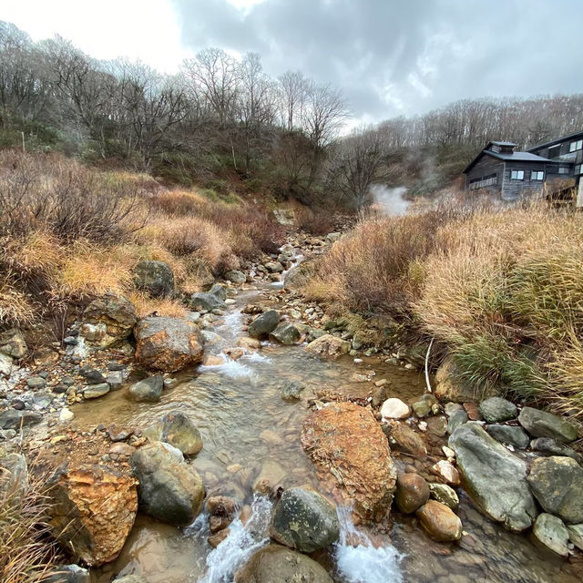 Nyuto onsen: secret village