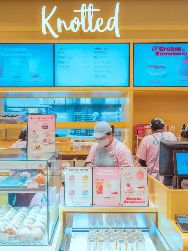 수원스타필드에 “노티드 도넛이 상륙”🍩