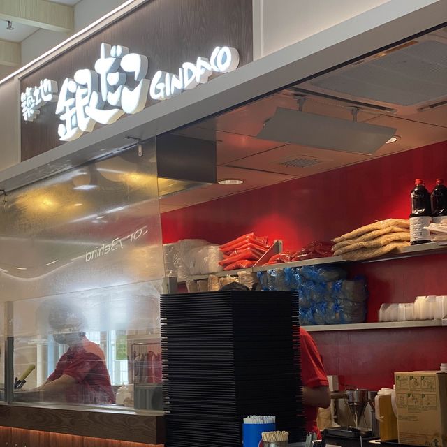 APM Food court: 質素普通，但價格較便宜的