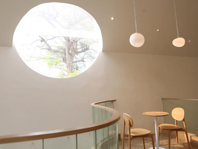 🍪 Breadtory Cafe’ 🍵คาเฟ่บ้านขนมปังเปิดใหม่ย่านปทุ