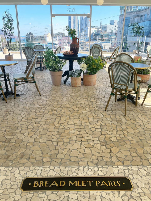 【釜山カフェ】影島の可愛いすぎるパン屋さんのカフェ🥐