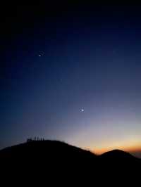 大東山：時節之變，山與星的對話