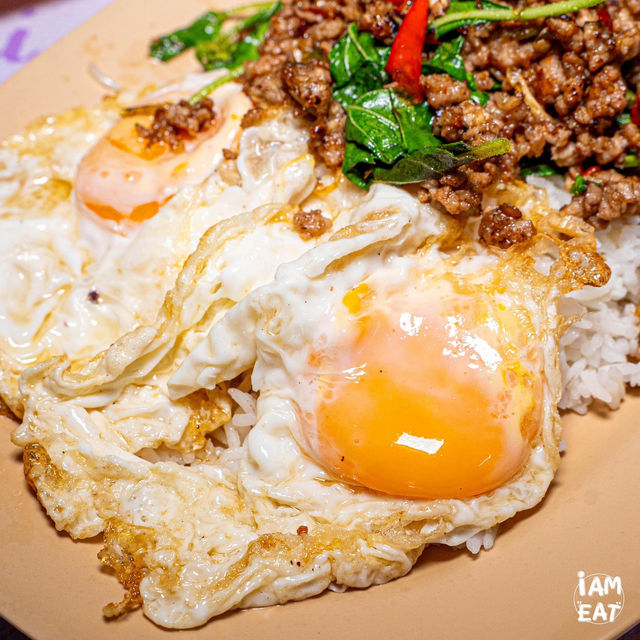 อาหารตามสั่งในซอยลับข้างวัด! เปิดมากว่า 30 ปี 