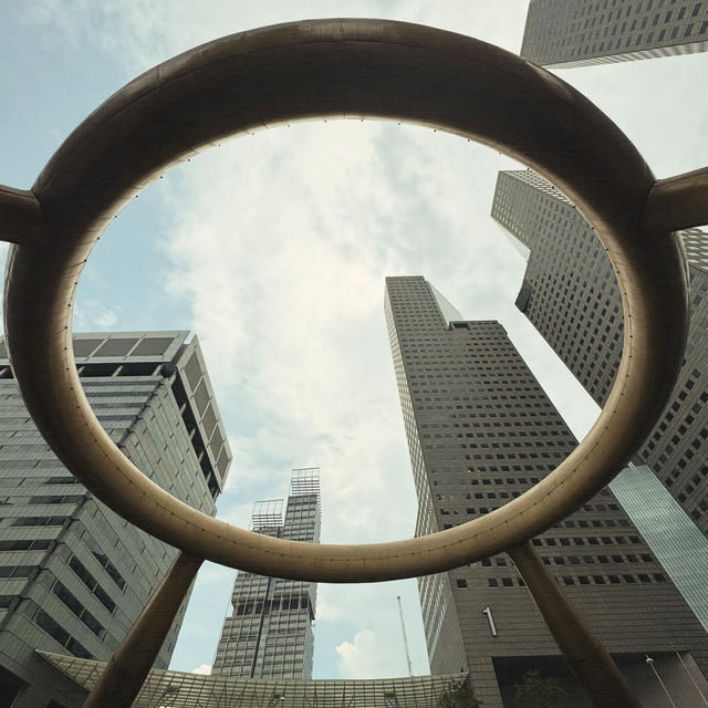 สายมูห้ามพลาด แวะขอพร Fountain of Wealth