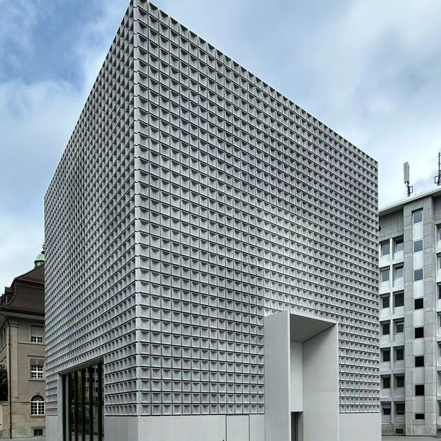 「Babylon Gallery」：前衛藝術、創新視覺震撼，吸引遊客