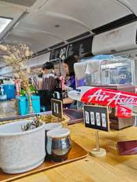 คาเฟ่เครื่องบินสุดชิค Coffee War Café 