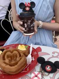 ディズニー女子会🩵夏のディズニーランドが穴場！