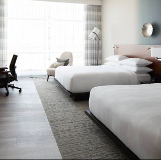 편리함과 편안함: 몬트리올 공항 메리어트 인-터미널 호텔