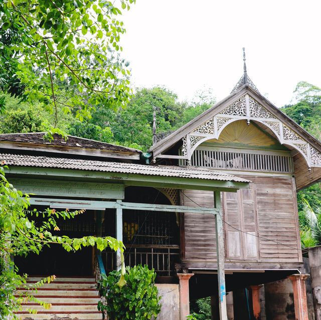 วัดภูผาเบิก