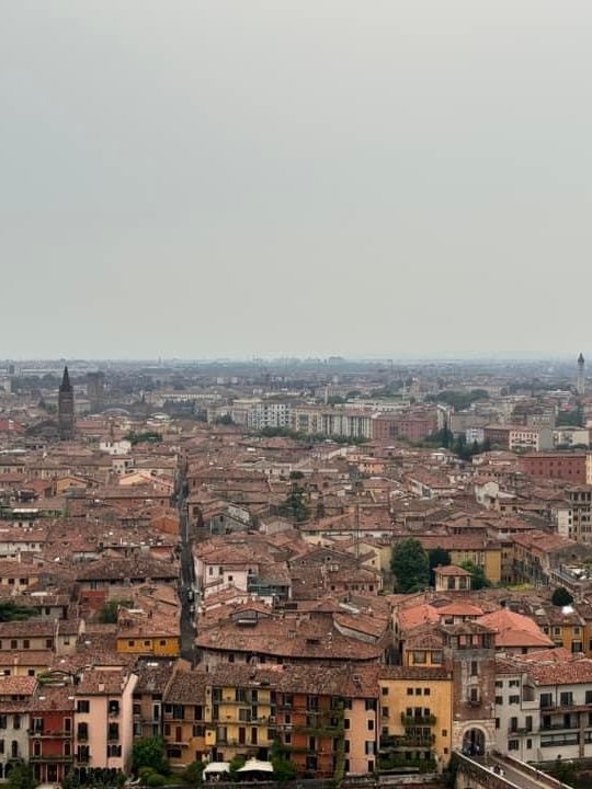 米蘭出發一小時即到羅馬時期小鎮🤓Verona🫶🏻一日市內行程推介