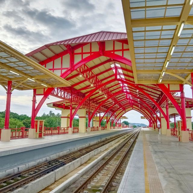 สถานีรถไฟหัวหิน...จุดเช็คอินห้ามพลาด