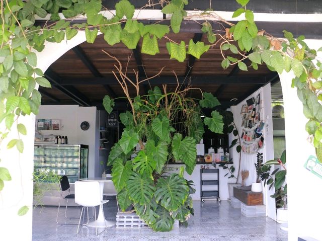 เที่ยวคาเฟ่ Breeze x cafe 
