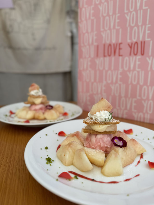 【福岡カフェ】季節のフルーツを使った可愛いスイーツが人気のお店🍑