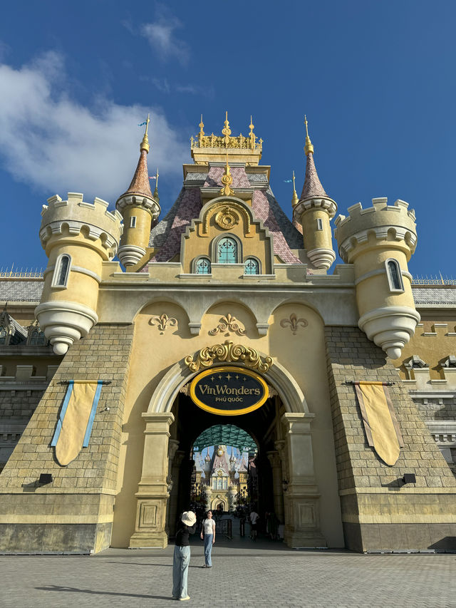 A World of Adventure, VinWonders