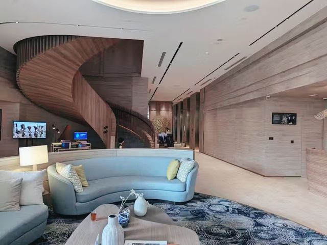 Stunning design and brand-new hotel in Sihanoukville