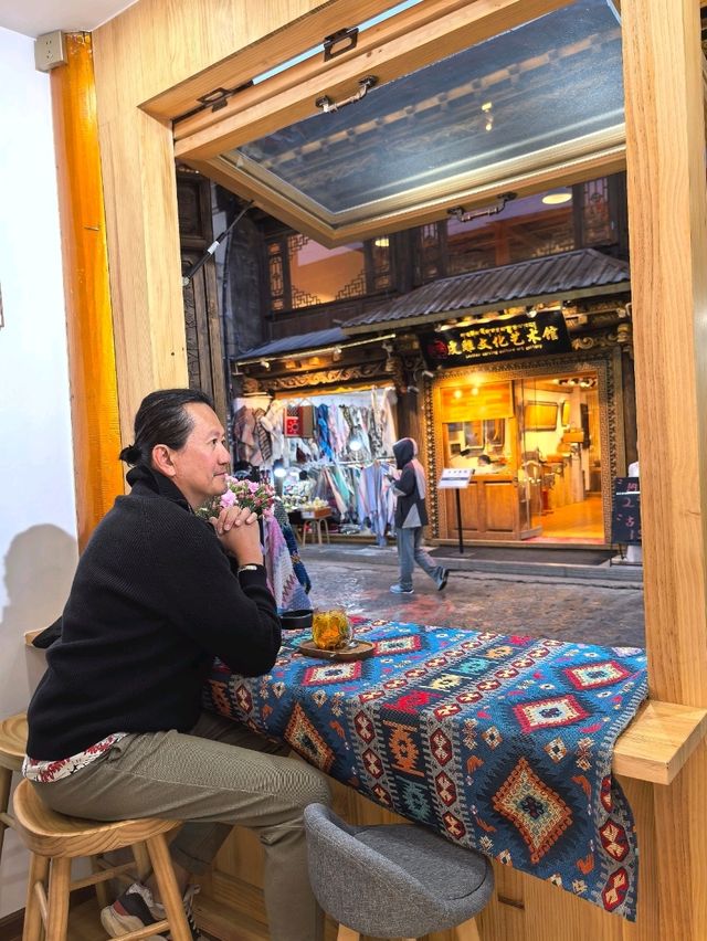 Exploring Ancient Town Dukezong 
