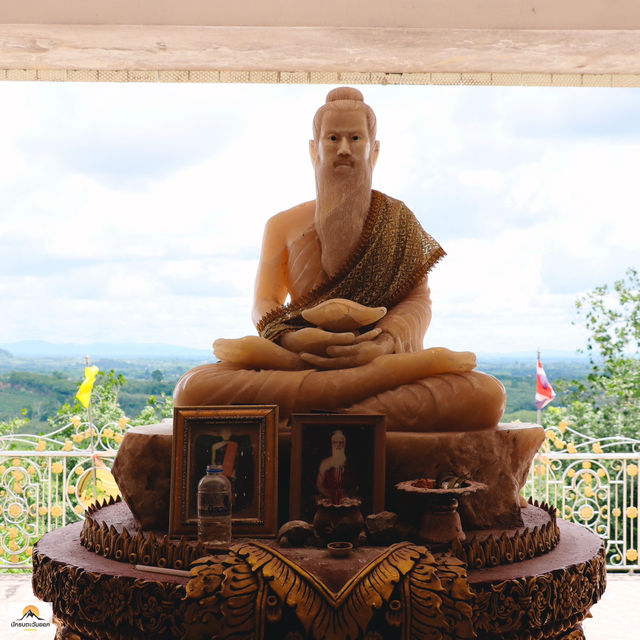 พระธาตุจุฬามณีฉัพพรรณรังษีเจดีย์แก้ว